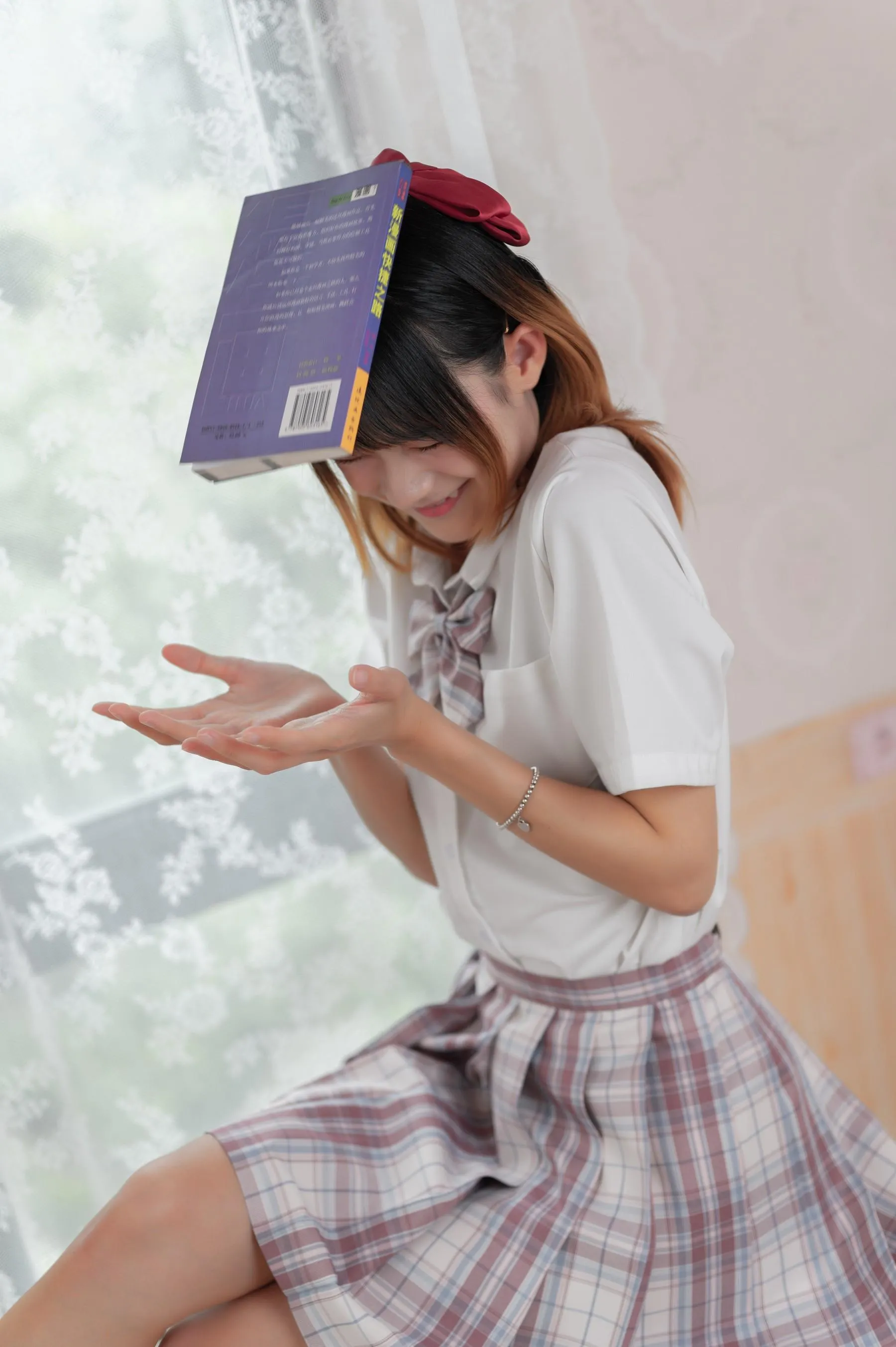 [艺图语] 2022.05.18 少女心事 兔子Zzz不吃胡萝卜 [32P]插图